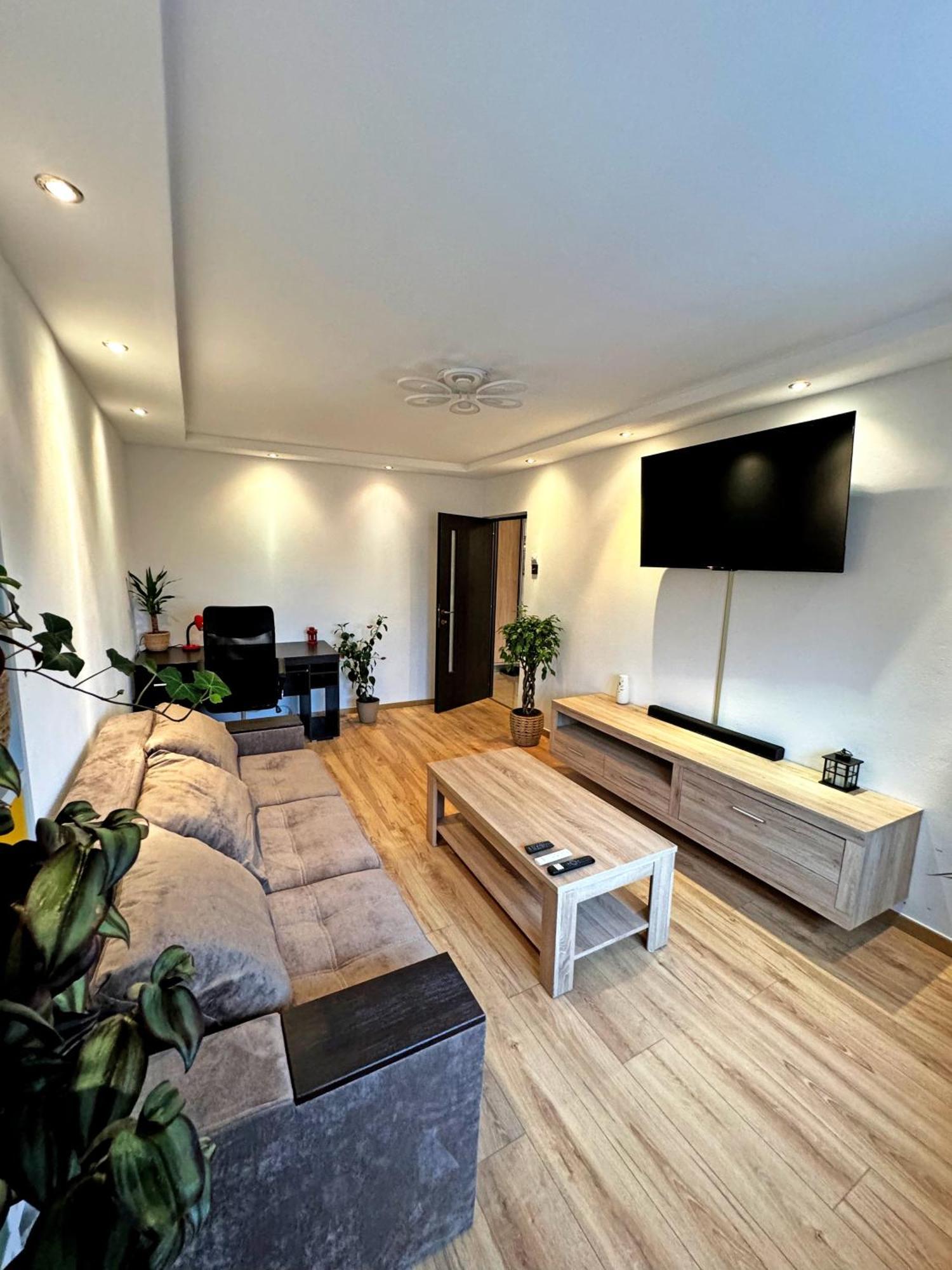Ultracentral Apartment ทาร์กู จิอู ภายนอก รูปภาพ